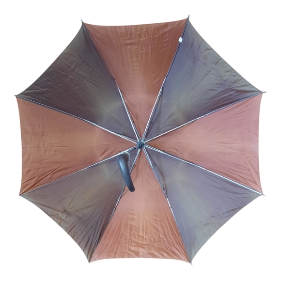 Vintage brown rusty orange compact umbrella with plastic hook handle - Picture 6 of 8